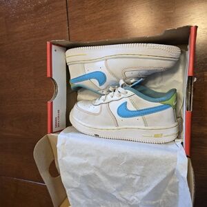 Nike Kids Sneakers - White and Blue